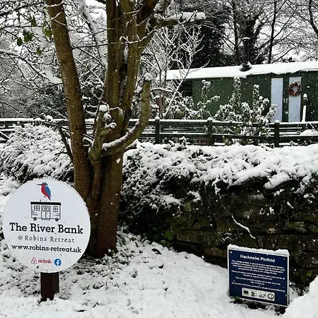 Chalet Shepherds Hut, Eco, Log Burner Hot Tub Ny Moors