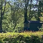 Shepherds Hut, Eco, Log Burner Hot Tub Ny Moors בקתה Hackness