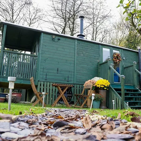 Shepherds Hut, Eco, Log Burner Hot Tub Ny Moors Hackness