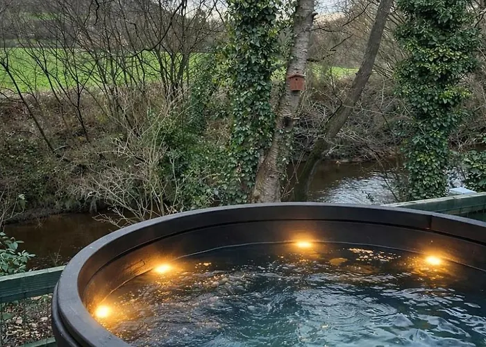 Shepherds Hut, Eco, Log Burner Hot Tub Ny Moors *