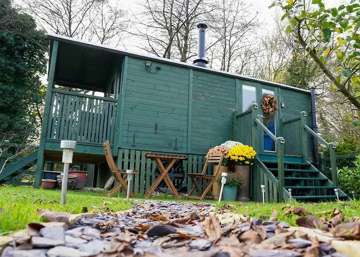 Shepherds Hut, Eco, Log Burner Hot Tub Ny Moors Hackness